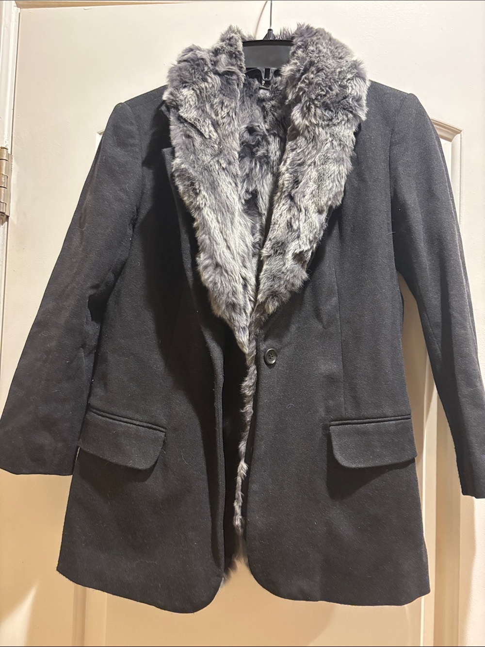 Elizabeth and James Black Coat Blazer with Gray Removable Real Rabbit Fur XS